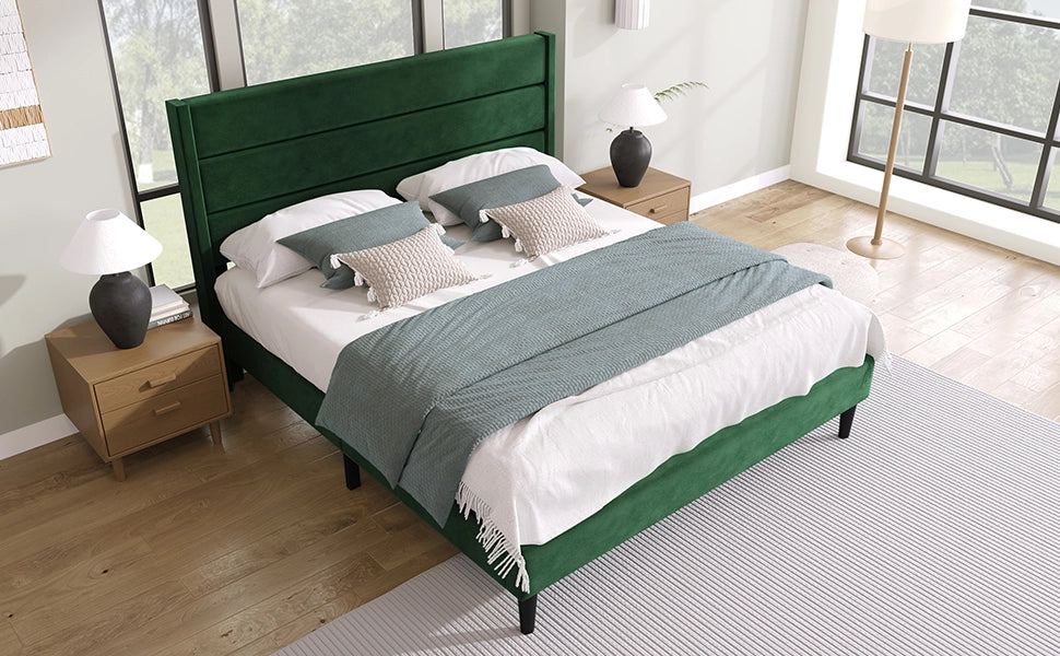 Letto matrimoniale imbottito 140 × 200 cm con rete a doghe e materasso in velluto verde scuro con testiera