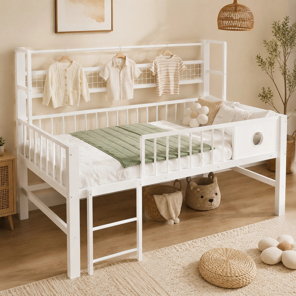 Letto a soppalco basso per bambini 90x200 cm in metallo bianco HOMVRA